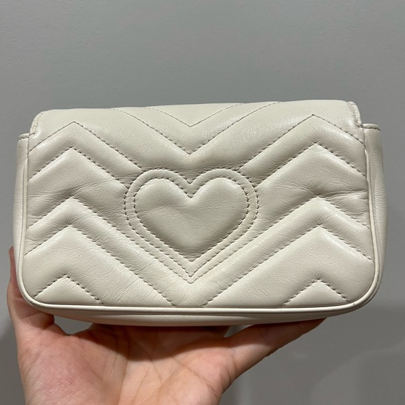 Gucci Marmont matelassé leather super mini bag - Picture 5 of 14